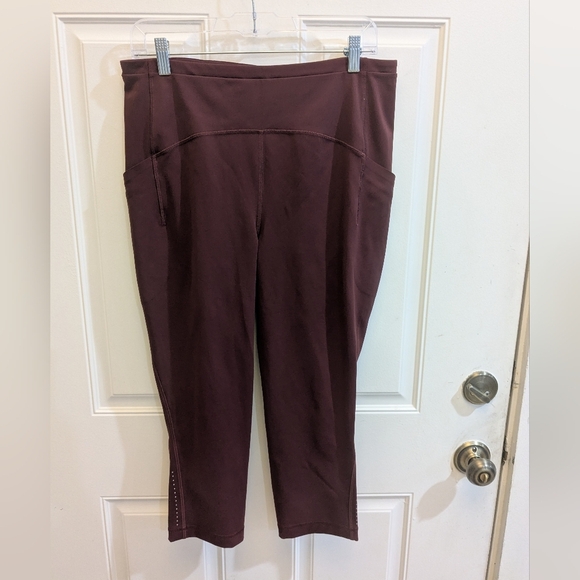 Lululemon Swift Speed High Rise Crop - Picture 6 of 9